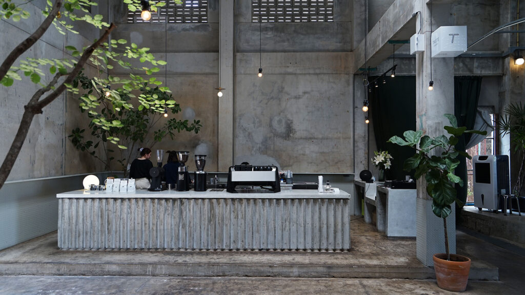 Coffee Shop dengan Desain Industrial